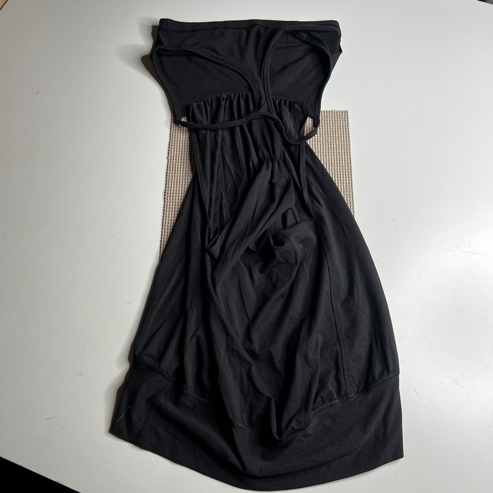 Lululemon Black‎ 2-in-1 Shelf Bra Tank Top Bubble Hem Racerback Yoga Gym